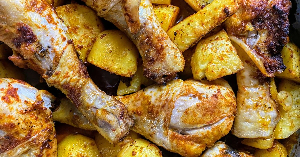 Easy chicken thigh recipes slow cooker style for simple homemade dinners