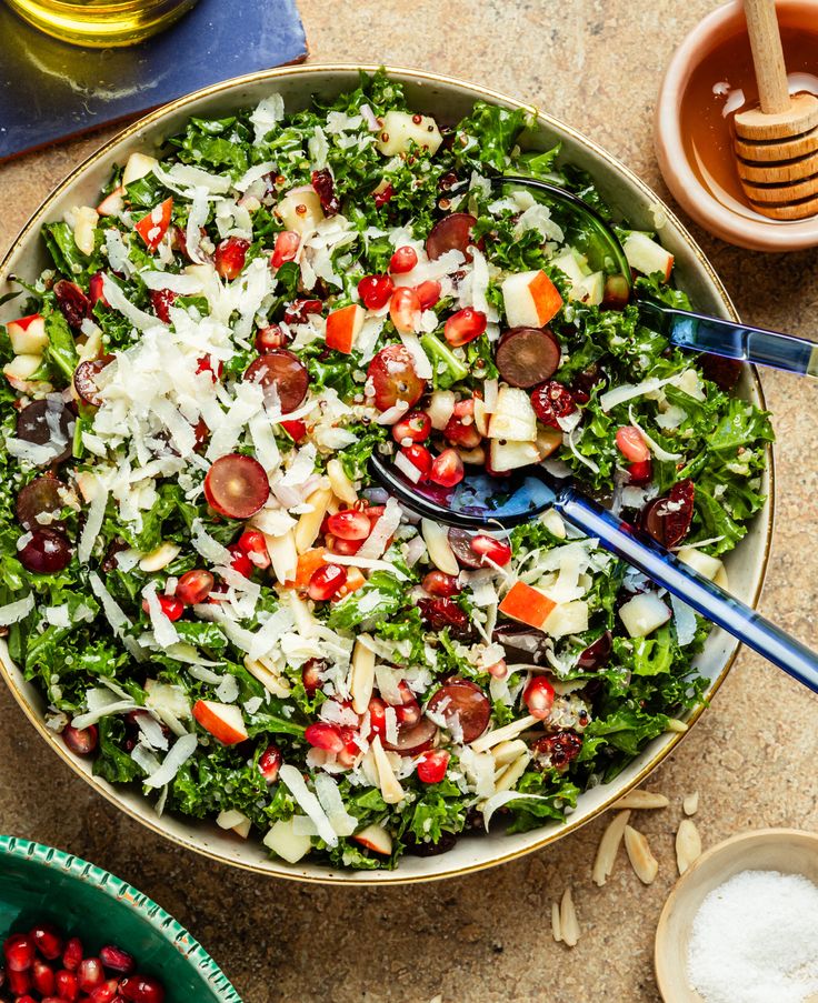 Pomegranate Kale Salad with Fresh Crunch